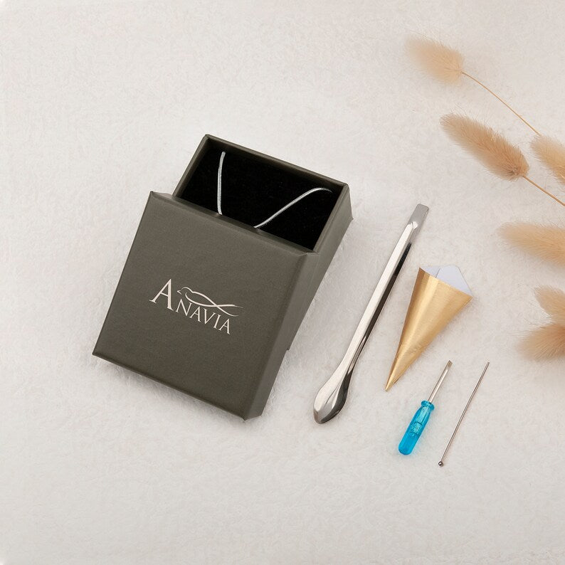 Personalized Twisted Bar Cremation Necklace UNK10